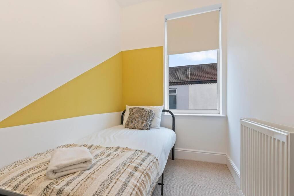 Elton House - Prime Location - Free Parking, Fast Wifi And Smart Tv By Yoko Property Redcar Dış mekan fotoğraf